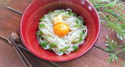 釜玉バターのぶっかけうどん