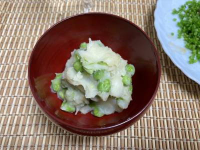 えんどう豆と新じゃがのバター煮