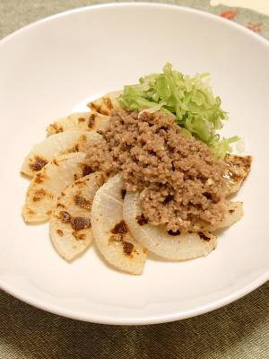 焼き大根の肉みそ添え