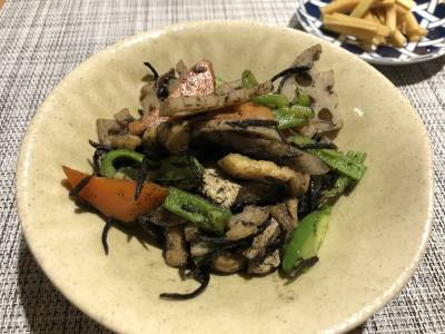 あっさりひじきの煮物