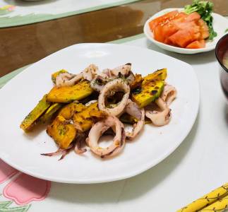 いかとかぼちゃのパセリにんにくソース