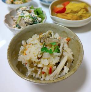 きのこの炊き込みご飯