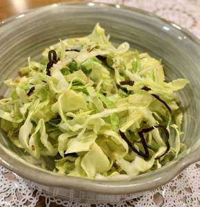 キャベツとしらすのさっぱりサラダ