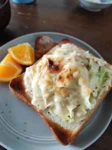 春キャベツのツナチーズトースト
