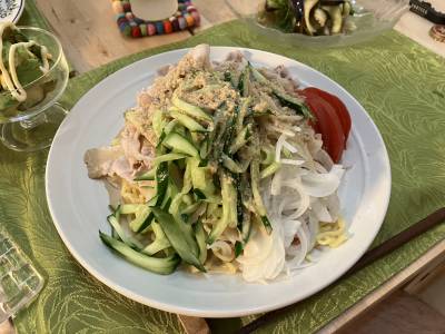 ゆで豚のごまだれ冷やし麺