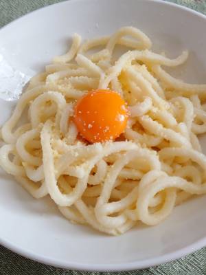 たまチーうどん