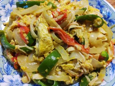 かにかまの卵カレー炒め