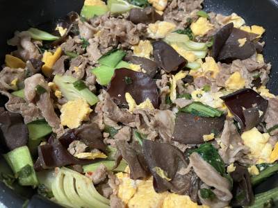 豚肉ときくらげの卵炒め