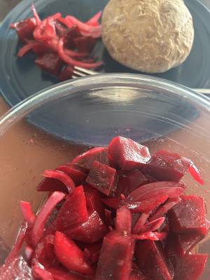 ビーツと紫たまねぎの酢漬け