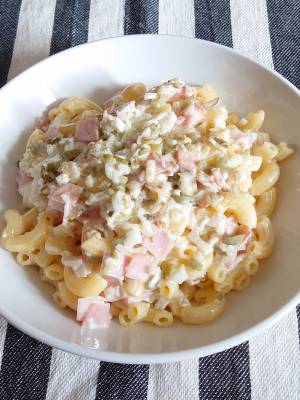 マカロニサラダ