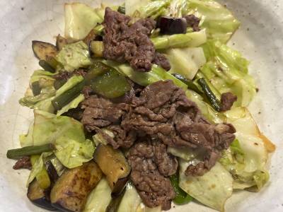 牛肉と夏野菜のナムプラー炒め