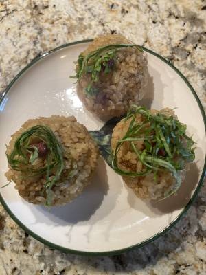 青じそしょうゆおむすび