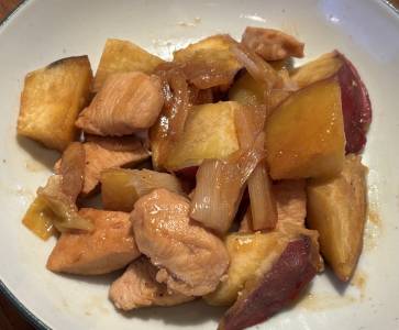 さつまいもと鶏の甘酢煮